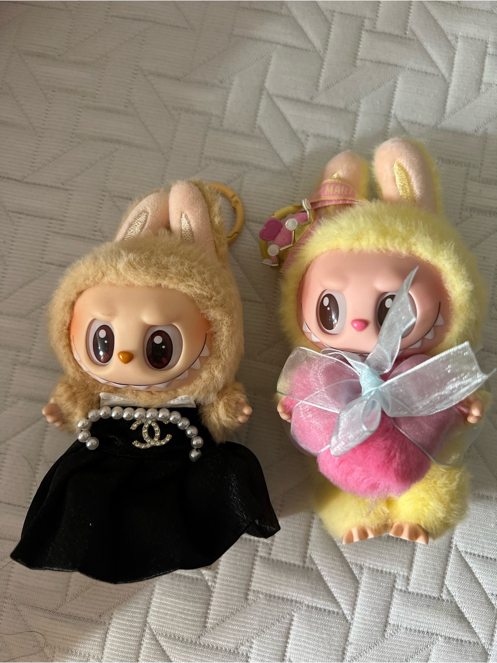 Yellow and Pink Labubu Queen Plush Pendant - Picture 6 of 7